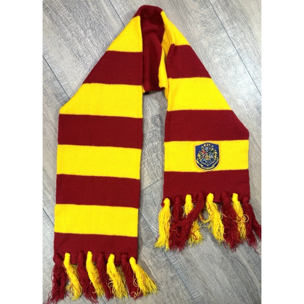 Harry Potter Hogwarts Scarf Red Yellow Gryffindor Hermione Striped Warner Bros.